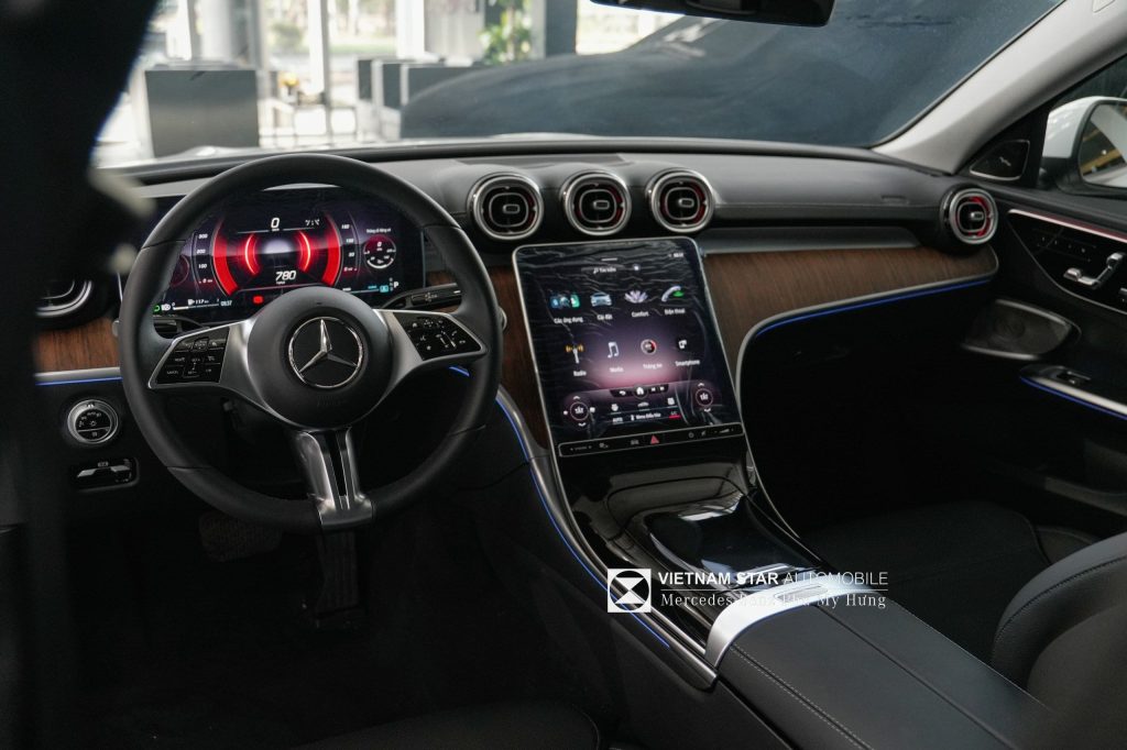 Mercedes-Benz C 200 Avantgarde Plus – ảnh thực tế tham khảo 8