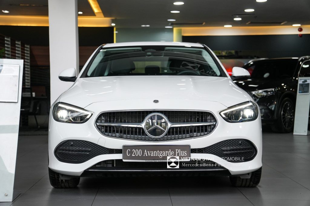 Mercedes-Benz C 200 Avantgarde Plus – ảnh thực tế tham khảo 3