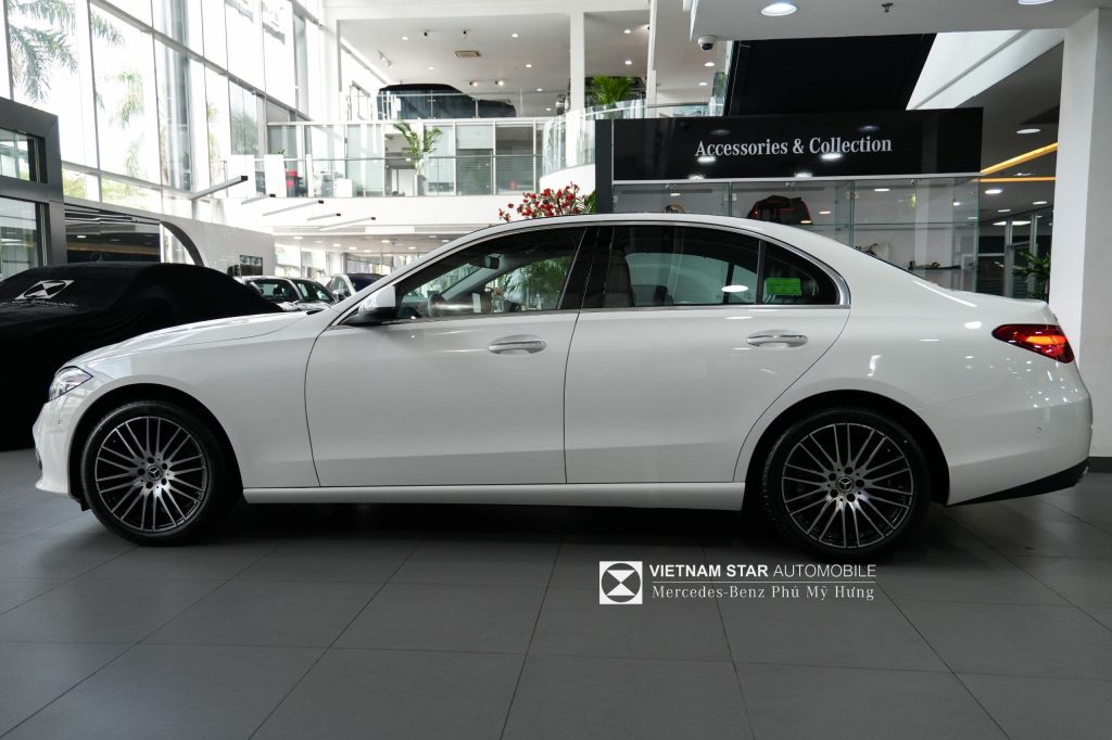 Mercedes-Benz C 200 Avantgarde Plus – ảnh thực tế tham khảo 4