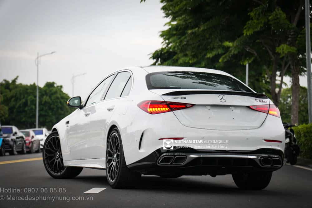 Mercedes-AMG C 63 S E PERFORMANCE 4MATIC+ – ảnh thực tế tham khảo 6