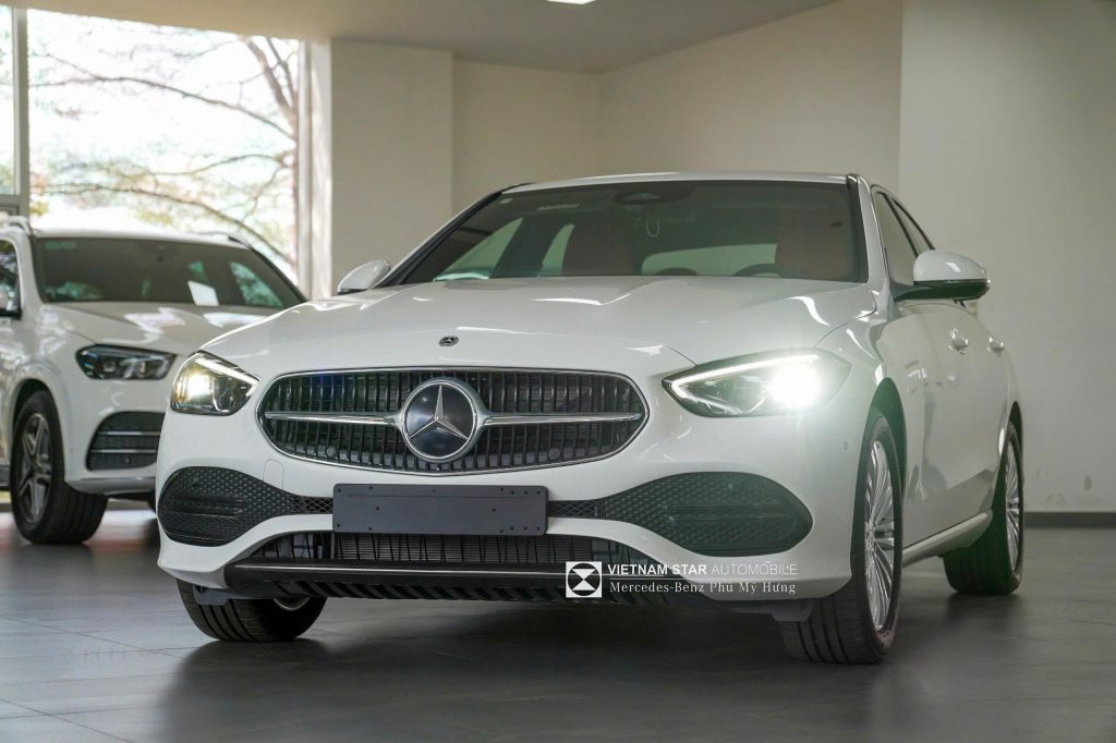 Mercedes-Benz C 200 Avantgarde – ảnh thực tế tham khảo 2