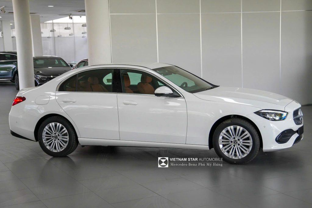 Mercedes-Benz C 200 Avantgarde – ảnh thực tế tham khảo 4