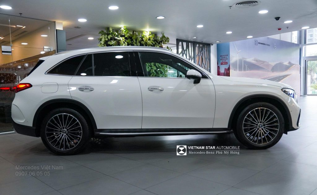 Mercedes-Benz GLC 300 4MATIC X254 ảnh thực tế 3