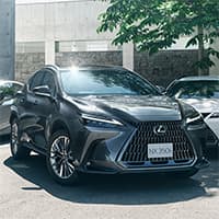 Mercedes-Benz GLC 300 4MATIC và Lexus NX 350h